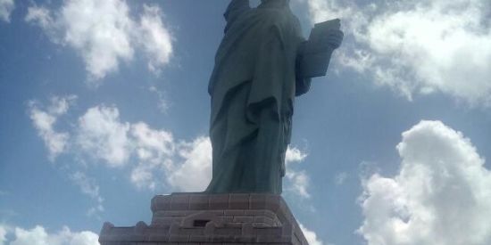 Imagem do grupo de WhatsApp Figurinhas + 18