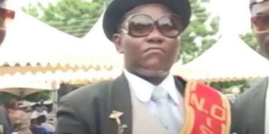 Imagem do grupo de WhatsApp Memes e Zueiras🐦✨