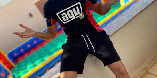 Imagem do grupo de WhatsApp "FÃS DO RENATO GARCIA 🏍️❤️"