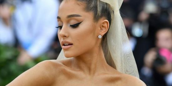 Imagem do grupo de WhatsApp ✨🥂THANK U,SWEET🥂✨