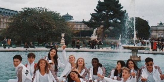 Imagem do grupo de WhatsApp The house of 15📌✨