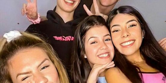 Imagem do grupo de WhatsApp NÓS SHIPPAMOS 🖤