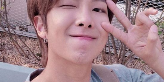 Imagem do grupo de WhatsApp 💜💛❄︎kpop❄︎💙💜