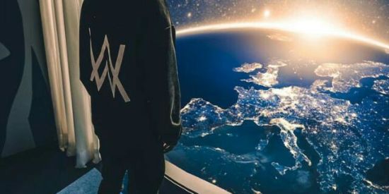 Imagem do grupo de WhatsApp 🧧Sticker World🔥