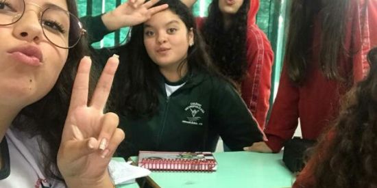 Imagem do grupo de WhatsApp Kpopers 🥭✨