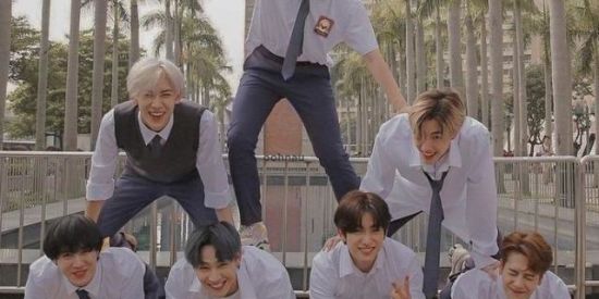 Imagem do grupo de WhatsApp ༺ǤØŦ7༻