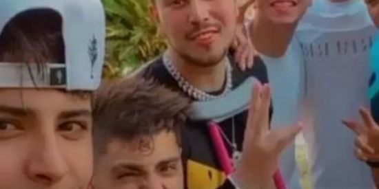 Imagem do grupo de WhatsApp ❤️FÃ CLUBE DOS HUNTERS❤️