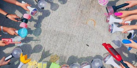 Imagem do grupo de WhatsApp ~Multifandons loucas 🤡~