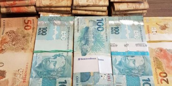 Imagem do grupo de WhatsApp GANHANDO DINHEIRO EN CASA