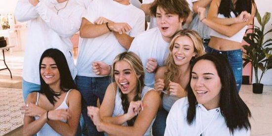 Imagem do grupo de WhatsApp HypeHouse ✨✨