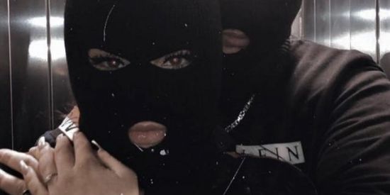 Imagem do grupo de WhatsApp ꧁༺ EPAPO FURADOE༻꧂⚠️🔥☯️😴