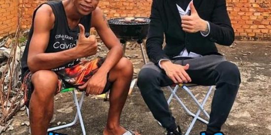 Imagem do grupo de WhatsApp Shitpost American Golden