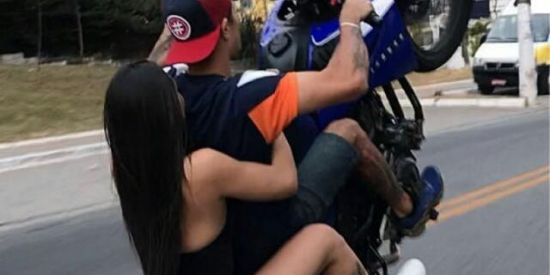 Imagem do grupo de WhatsApp 😍🤤¥   Casal Madraca ¥ 🤬🏍️