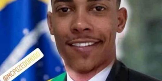 Imagem do grupo de WhatsApp ARMARIO