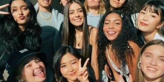 Imagem do grupo de WhatsApp ✨🏡Mansão N.U🏡✨