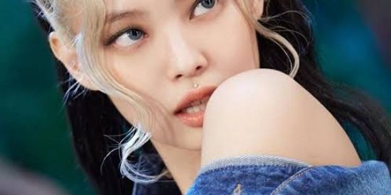 Imagem do grupo de WhatsApp AMIZADES 🔥🥴