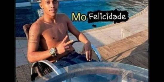 Imagem do grupo de WhatsApp Mais Que AmIGoS FRIENDS⚡🥂