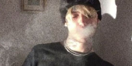 Imagem do grupo de WhatsApp ＳＨＩＴＰＯＳＴＥＲＳ      ₹