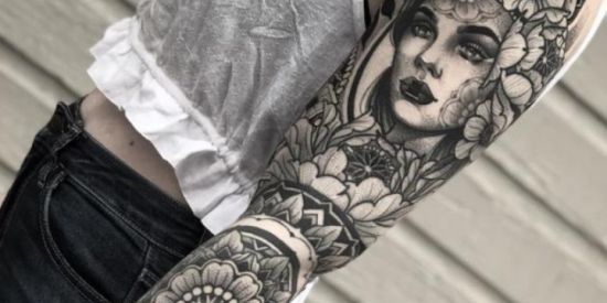 Imagem do grupo de WhatsApp 紋身臂的女人
