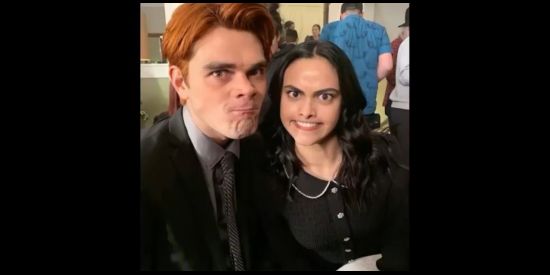 Imagem do grupo de WhatsApp Bughead