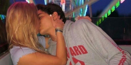 Imagem do grupo de WhatsApp 𝚗𝚊𝚖𝚘𝚛𝚘 𝚘𝚞 𝚊𝚖𝚒𝚣𝚊𝚍𝚎?