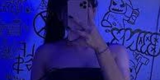 Imagem do grupo de WhatsApp ༒ĆØŇŦΔŦIŇĦØ ༒😈