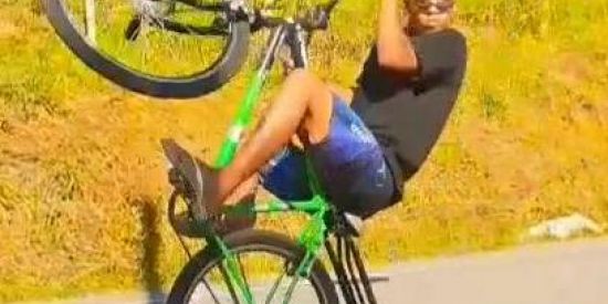 Imagem do grupo de WhatsApp ~Fãs De Tonga Derrts~