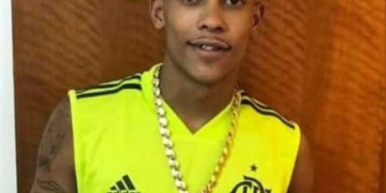 Imagem do grupo de WhatsApp Poze do gordo 🙏