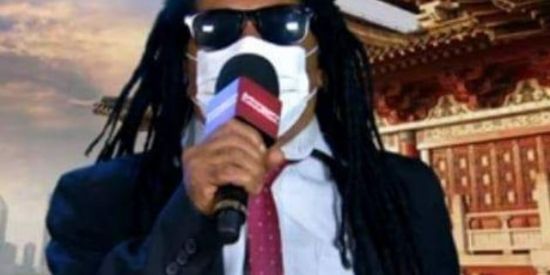 Imagem do grupo de WhatsApp AWAY FAMILIA PURA !!️