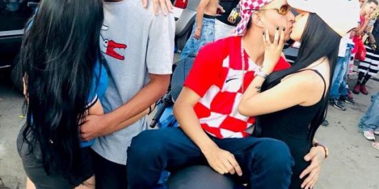 Imagem do grupo de WhatsApp Namoro e amizade ✨🤡