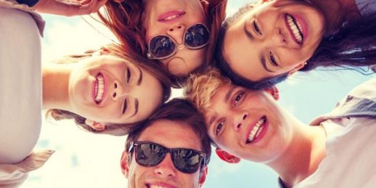 Imagem do grupo de WhatsApp Amizades 🐊