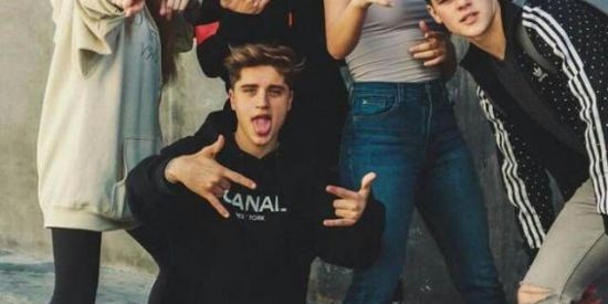 Imagem do grupo de WhatsApp SÓ OS TOPS😳❌