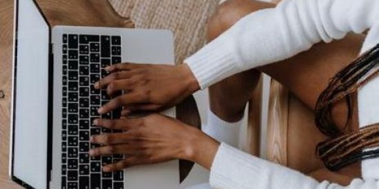 Imagem do grupo de WhatsApp Trabalha em casa