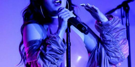 Imagem do grupo de WhatsApp Lauren Jauregui 💜✨