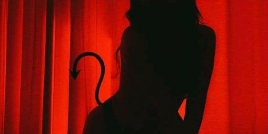 Imagem do grupo de WhatsApp bɨtch ꜱóᅠꜱᴛɪᴄᴋᴇʀꜱ 🖤