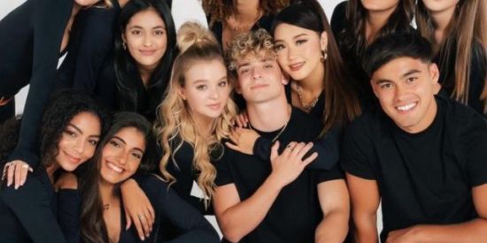 Imagem do grupo de WhatsApp 🗽🪄🍃Familia N.U 🔥