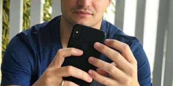 Imagem do grupo de WhatsApp 🥳💥 Fãs do Felipe Neto💥 🥳