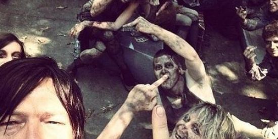 Imagem do grupo de WhatsApp ☠️Ͳհҽ ɀմҽìɾą Ꭰҽąժ☠️