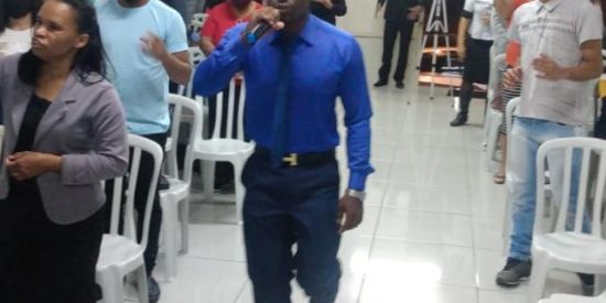 Imagem do grupo de WhatsApp Cantor Henrique Oficial