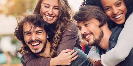 Imagem do grupo de WhatsApp Amizade colorida 🌈