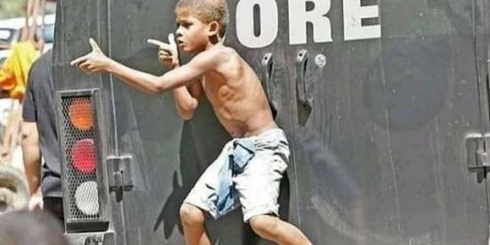 Imagem do grupo de WhatsApp Cria da cdd 🎭🎭🐊