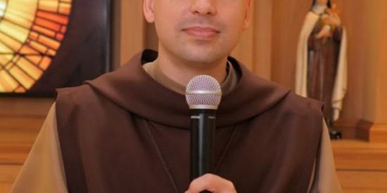 Imagem do grupo de WhatsApp Frei Gilson