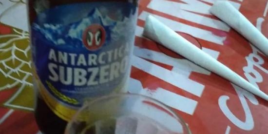 Imagem do grupo de WhatsApp É 2mil e vinte e dois 🎊😝🥳