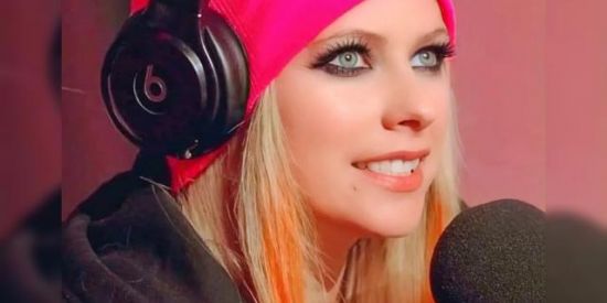 Imagem do grupo de WhatsApp Fαмίlια AVЯIL LAVIGNΣ Bя