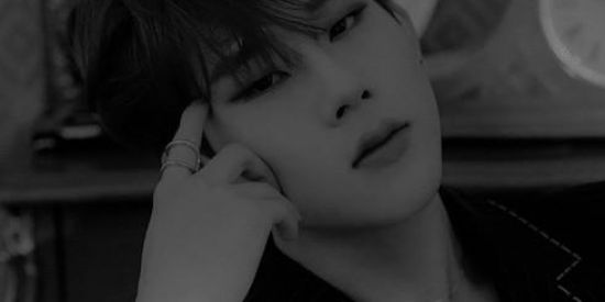 Imagem do grupo de WhatsApp 《~Dark stan~》