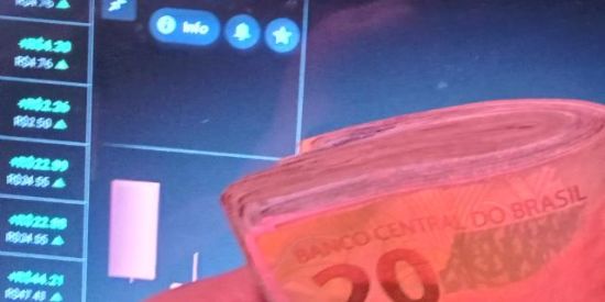 Imagem do grupo de WhatsApp Operando ao vivo