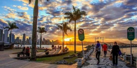 Imagem do grupo de WhatsApp Encontros SC - BC 🌈