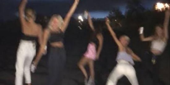 Imagem do grupo de WhatsApp ®️𝐓𝐡𝐞 𝐳𝐮𝐞𝐫𝐚 𝙊𝙁𝘾