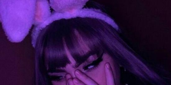 Imagem do grupo de WhatsApp 《𝕟𝕖𝕧𝕖𝕣 𝕝𝕒𝕦𝕘𝕙 𝕓𝕖𝕗𝕠𝕣𝕖 𝕥𝕚𝕞𝕖》༻