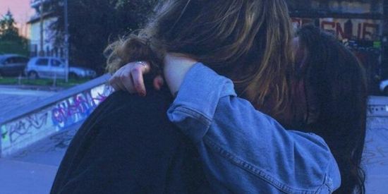 Imagem do grupo de WhatsApp Lésbicas/ bi 🥳🥳🥳🥳 ..... Amizades 😁